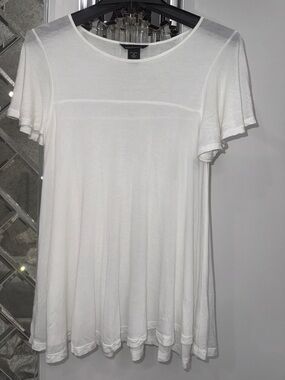 Moda international White Short-Sleeve Swing Tunic